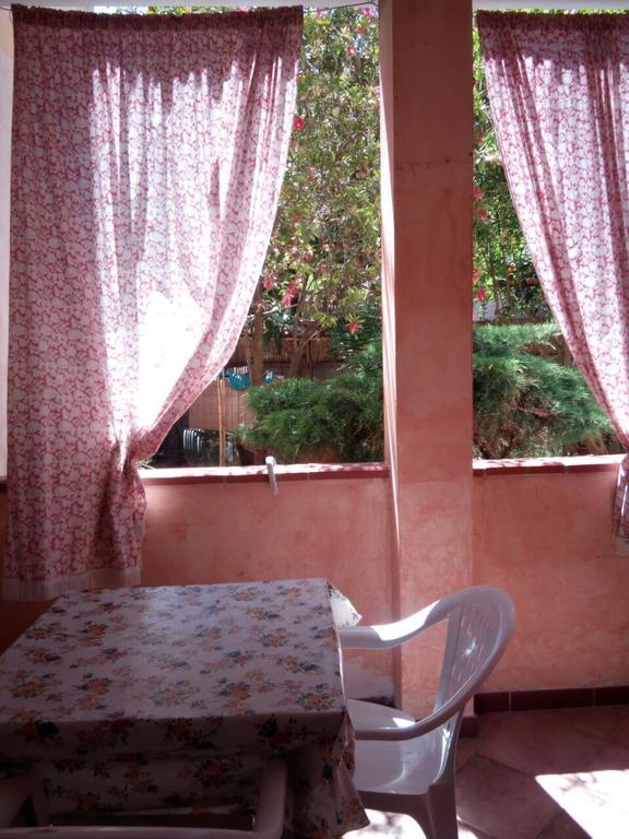 Sa Domu Sarda Casa Vacanza Piscinas Exteriér fotografie